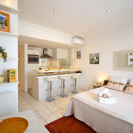 Palais Miramar - White Jardin - 20m