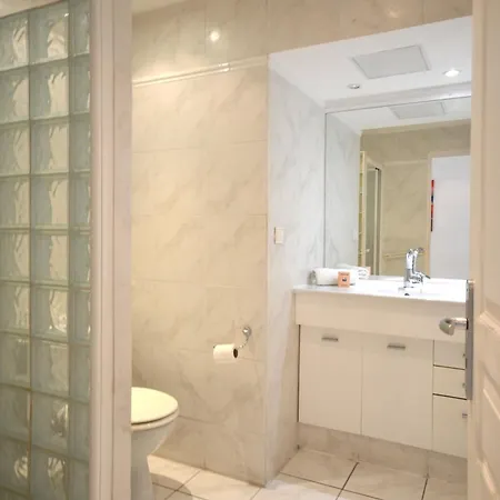 Palais Miramar - White Jardin - 20m *