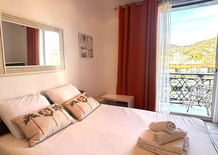 Palais Miramar - White Jardin - 20m Cannes