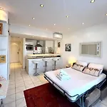 Palais Miramar - White Jardin - 20m Apartmán